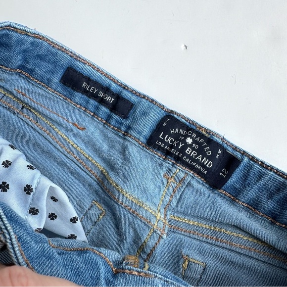 Lucky Brand Riley Shorts - Picture 3 of 5